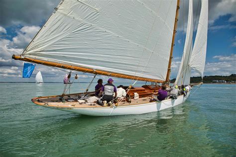 LAURENT GILES ONE OFF SLOOP WHOOPER 